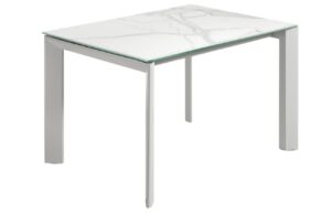 B&iacute;l&yacute; porcel&aacute;nov&yacute; rozkl&aacute;dac&iacute; j&iacute;deln&iacute; stůl Kave Home Axis 120/180 x 80 cm s &scaron;edou podnož&iacute;