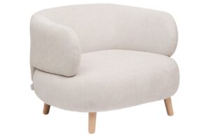 &Scaron;edob&iacute;l&eacute; čalouněn&eacute; křeslo Kave Home Luisa