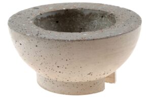 Světle hněd&yacute; zahradn&iacute; květin&aacute;č CEMENTUM CAPIS &Oslash; 13 cm